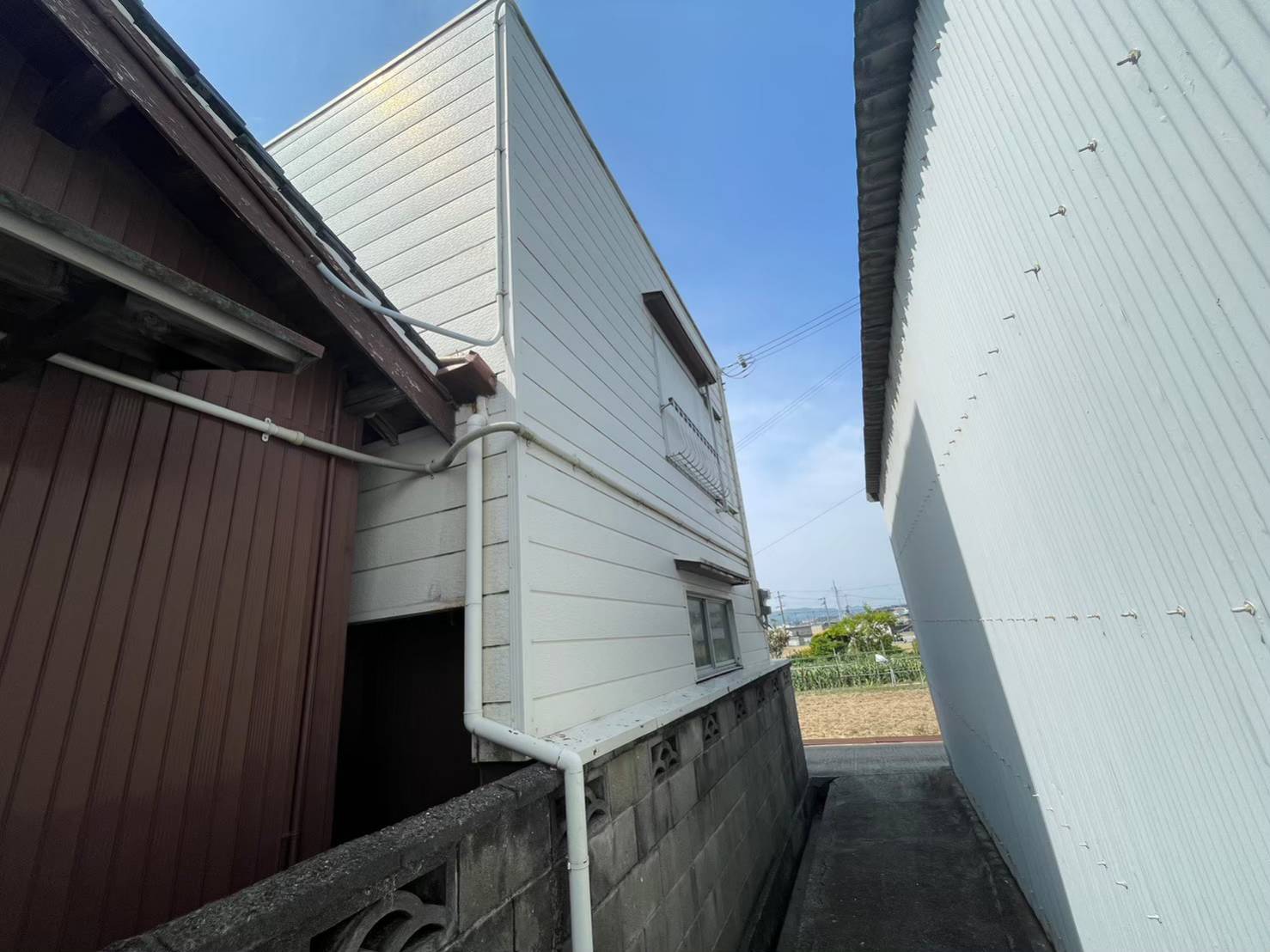 淡路市佐野：狭小地に建つ木造二階建て解体工事：